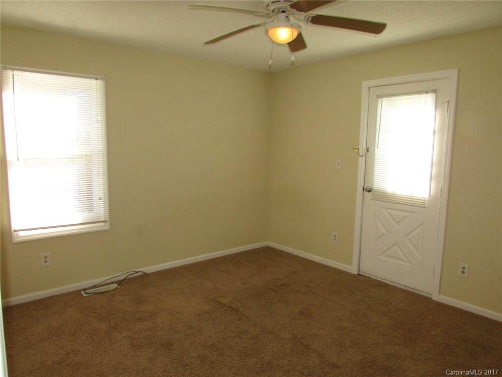 349 Deaverview Road - Photo 12
