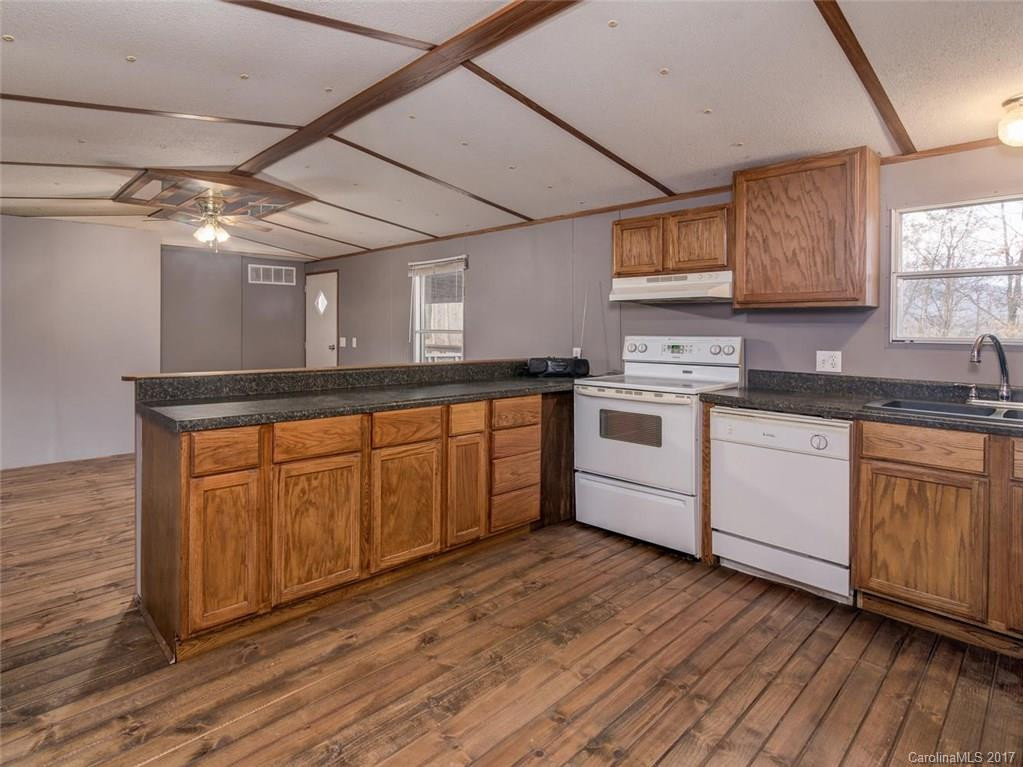 25 Mace Road - Photo 6
