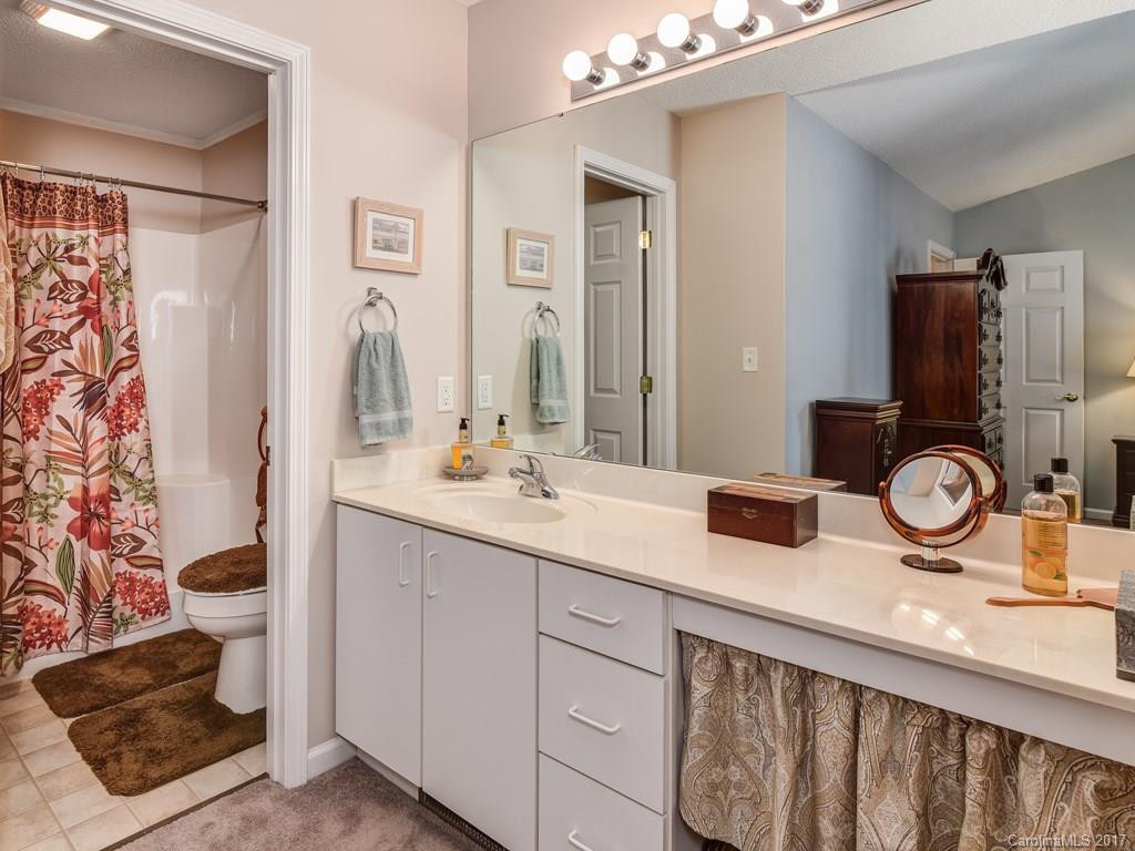 26 Woodridge View Court #45 - Photo 12