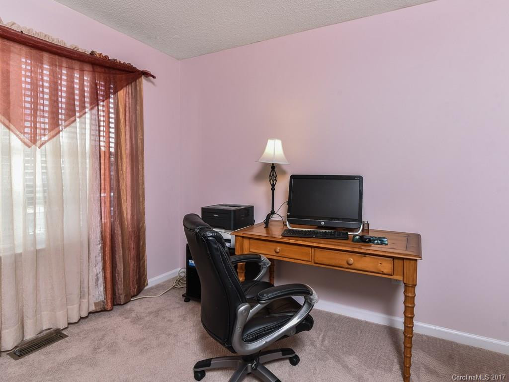 26 Woodridge View Court #45 - Photo 15