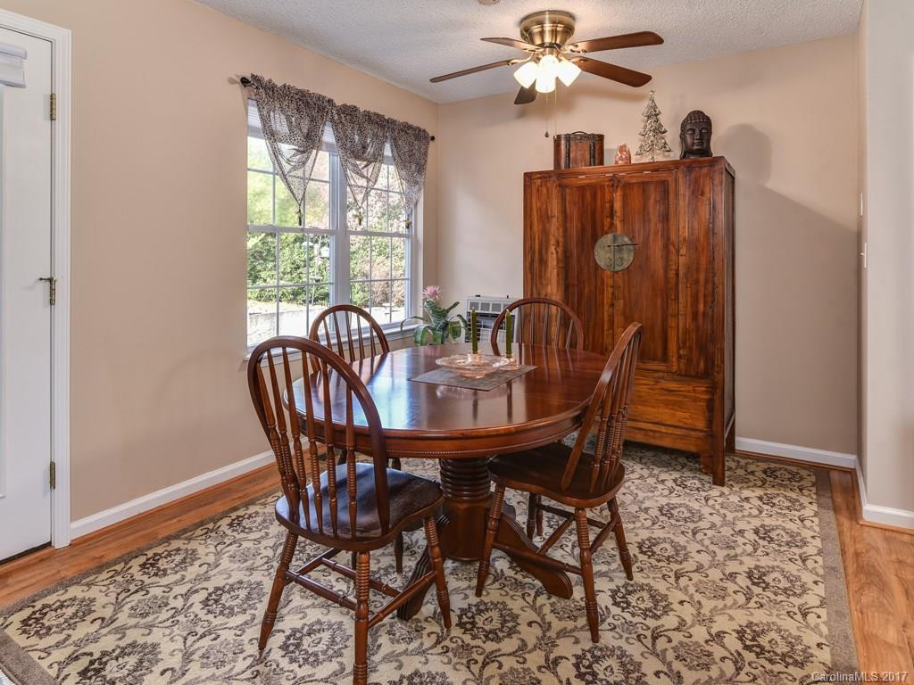 26 Woodridge View Court #45 - Photo 6