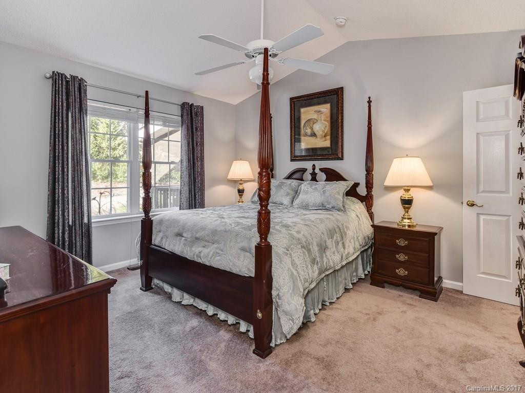 26 Woodridge View Court #45 - Photo 10