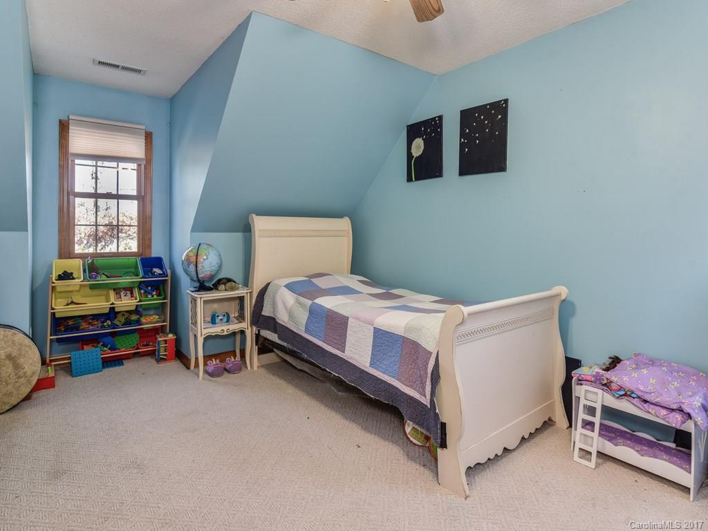 105 Mountain Meadow Road - Photo 14