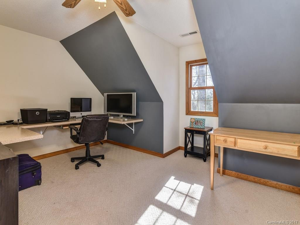 105 Mountain Meadow Road - Photo 17