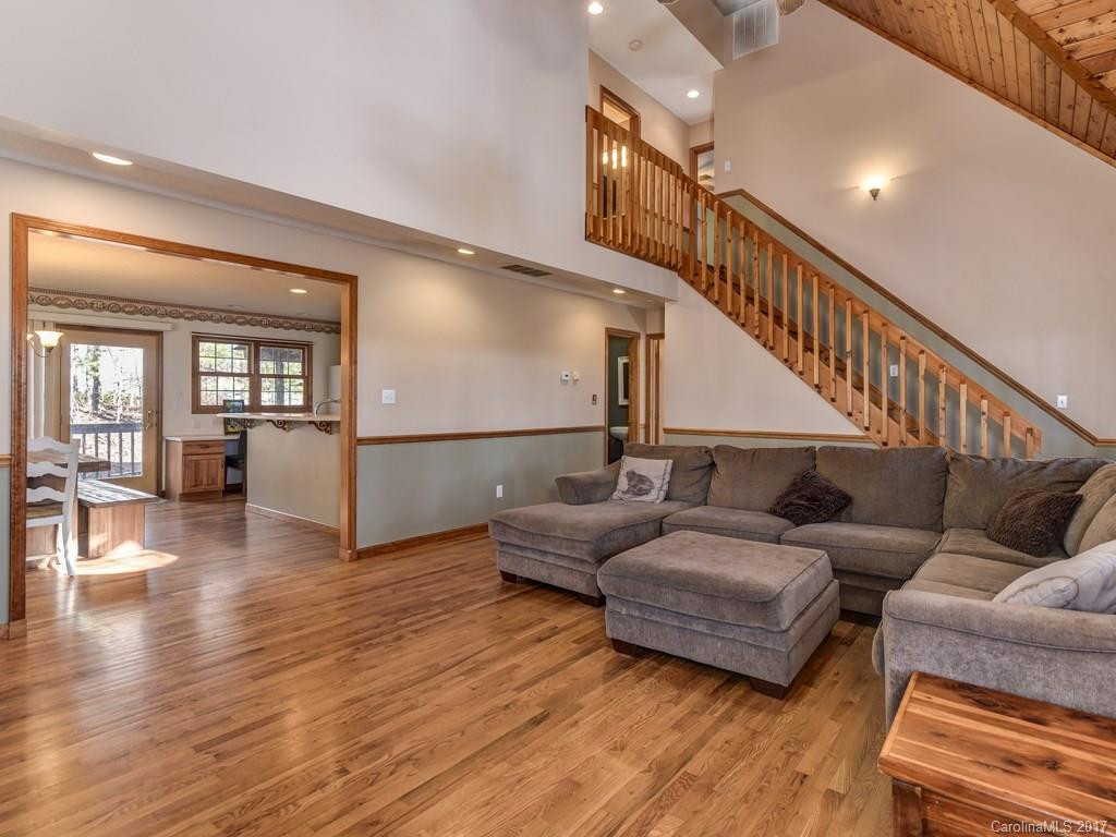 105 Mountain Meadow Road - Photo 4