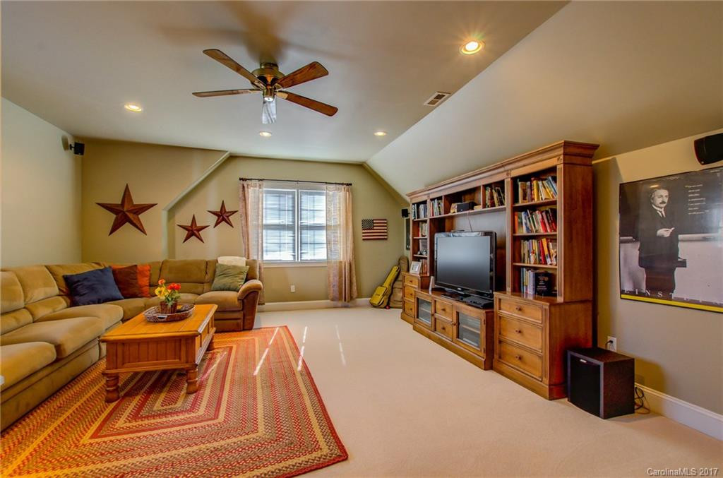 1006 Columbine Road - Photo 14