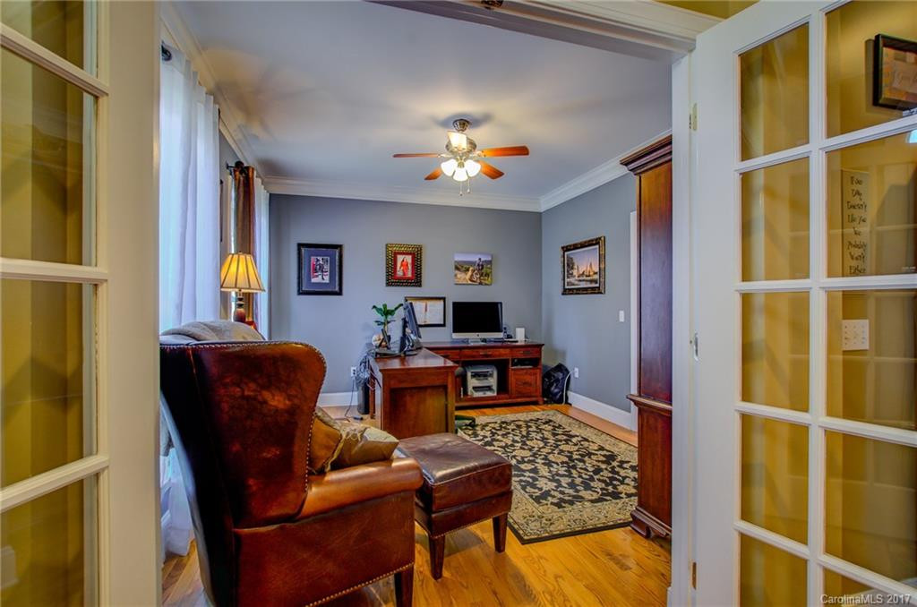 1006 Columbine Road - Photo 24