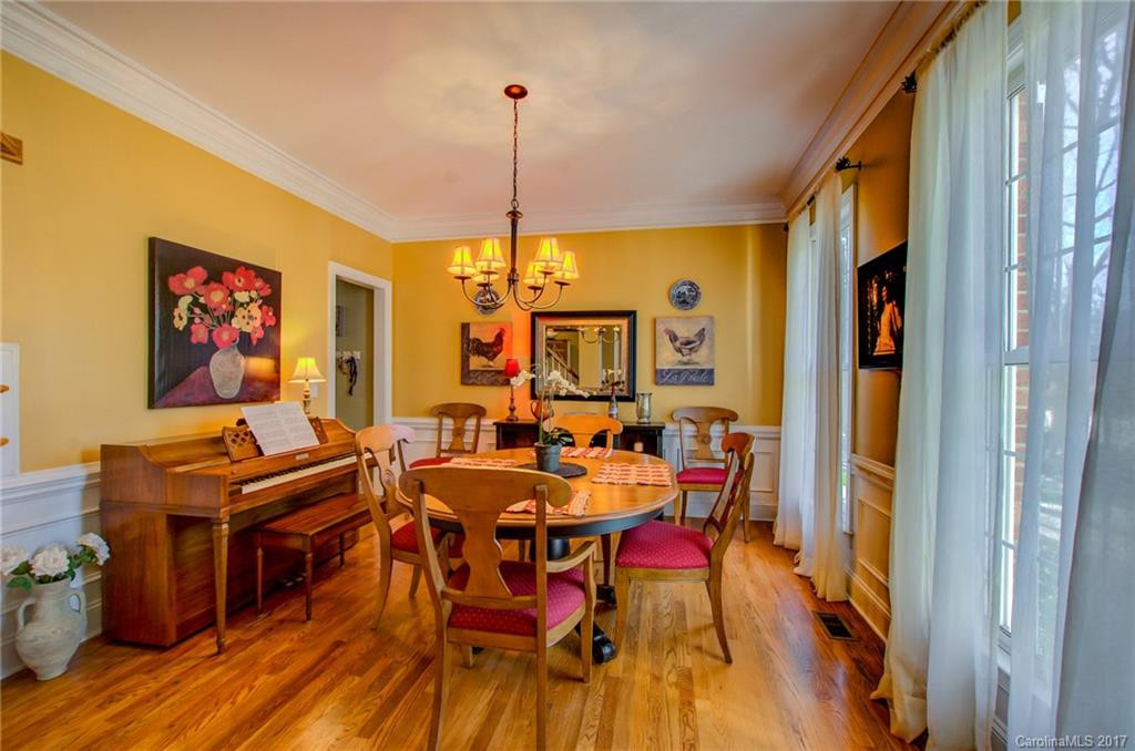 1006 Columbine Road - Photo 9