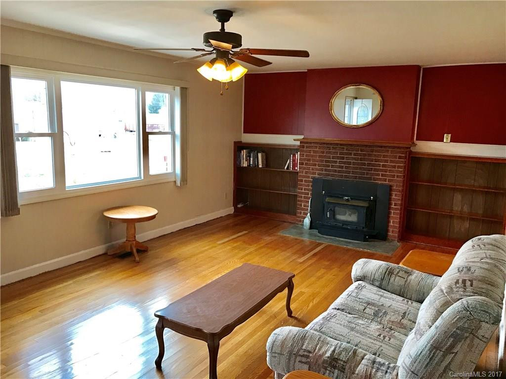 135 Bethel Drive - Photo 2