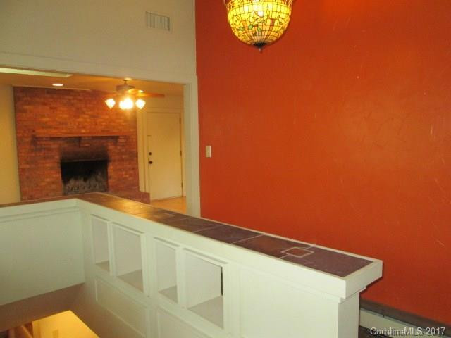 7 Kent Place - Photo 3