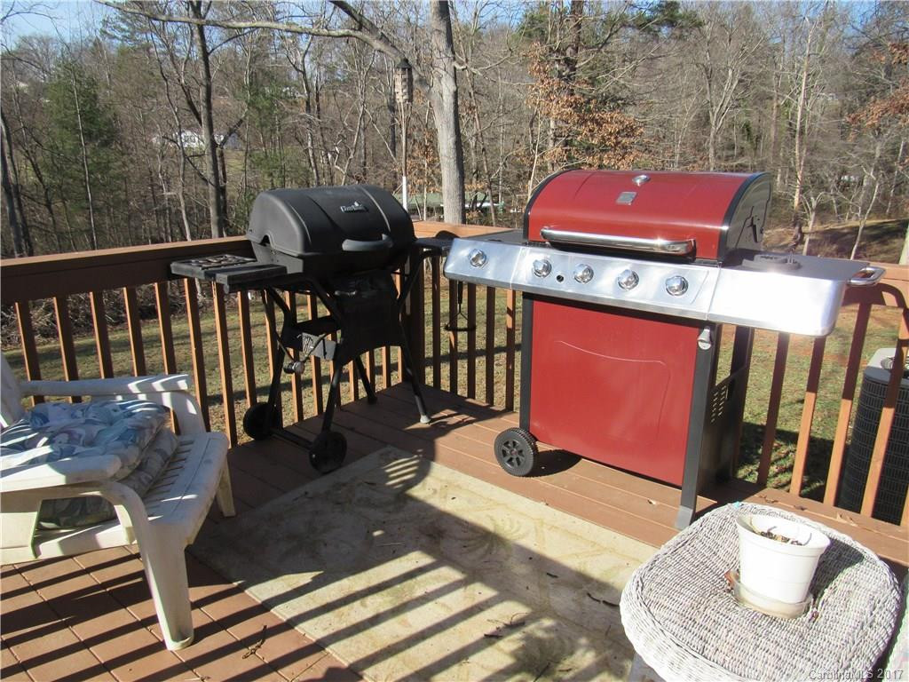 121 Maple Avenue - Photo 9