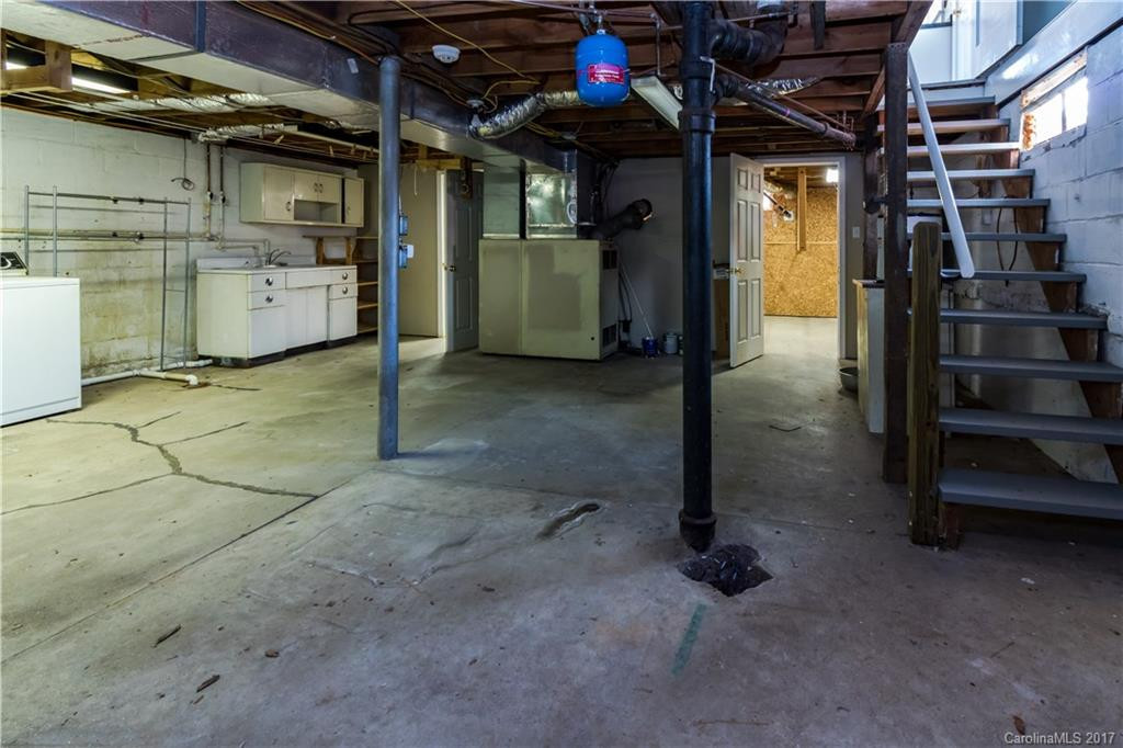 377 Riverview Drive - Photo 10