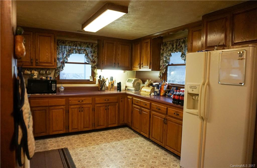 764 Brushy Creek Road - Photo 4