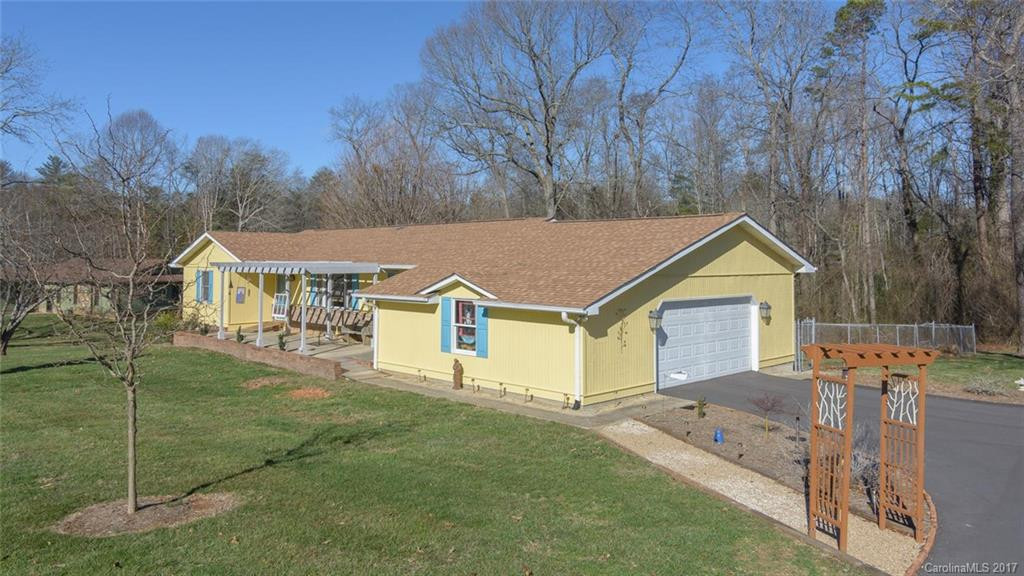303 Melissa Way - Photo 2