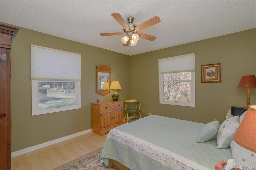 303 Melissa Way - Photo 17