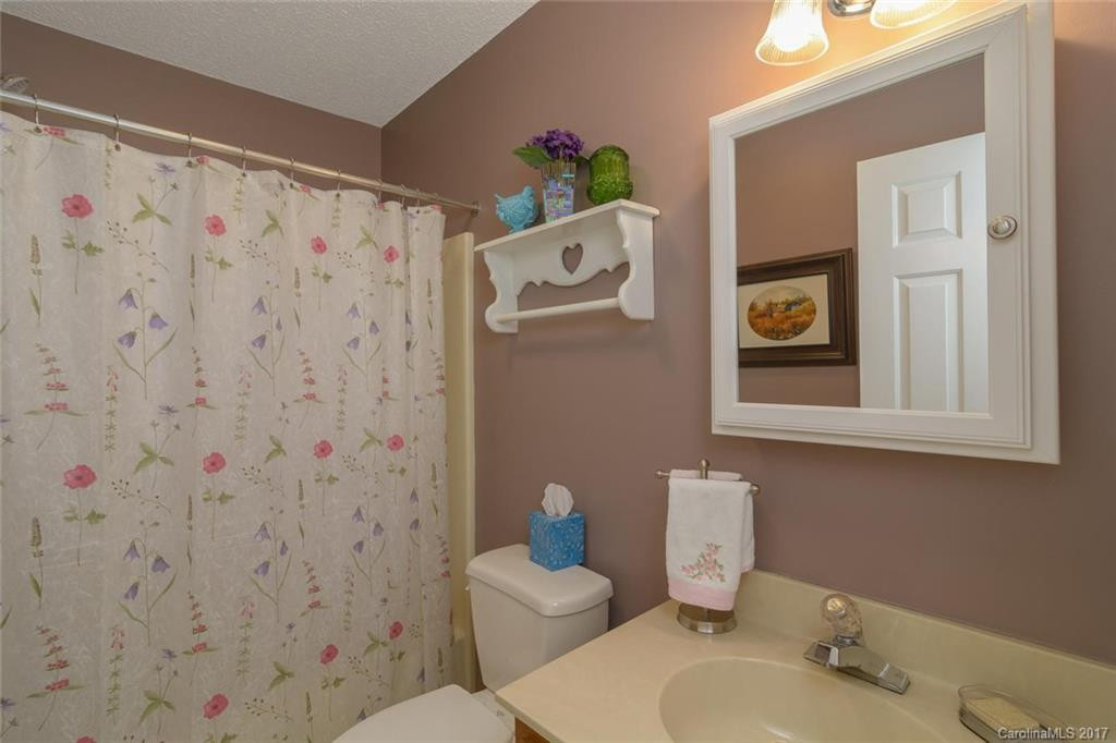 303 Melissa Way - Photo 19