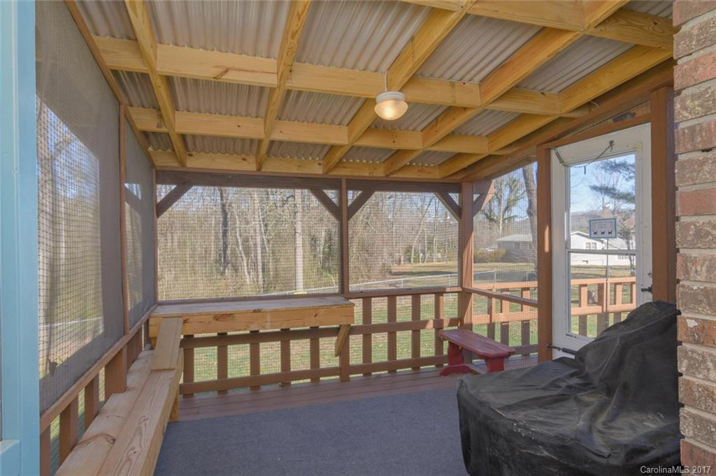 303 Melissa Way - Photo 22