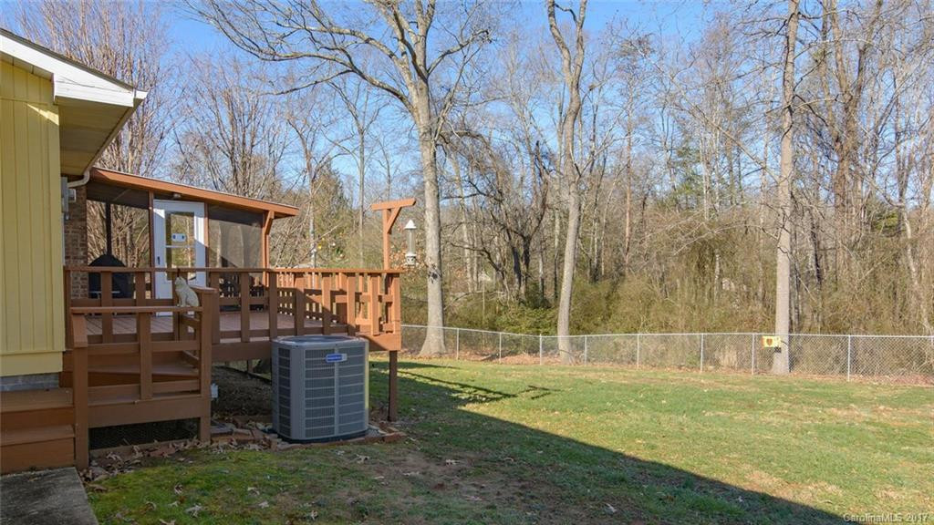 303 Melissa Way - Photo 23