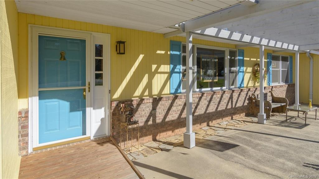 303 Melissa Way - Photo 6