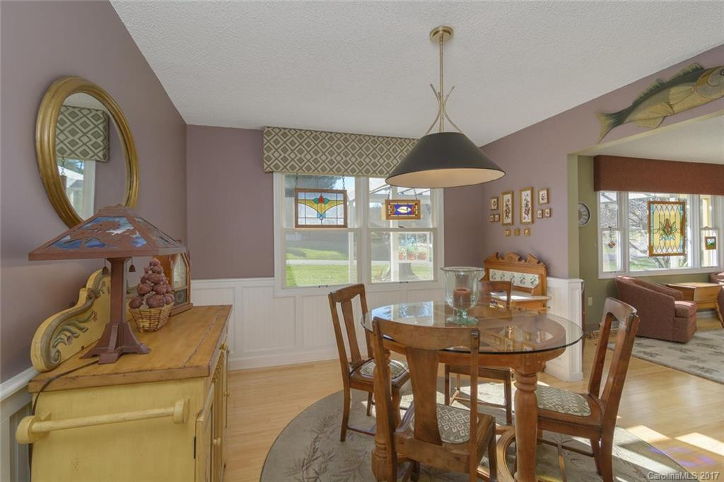 303 Melissa Way - Photo 9