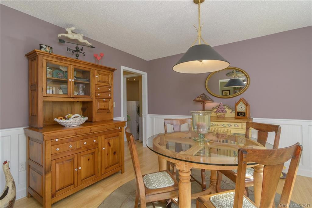 303 Melissa Way - Photo 10