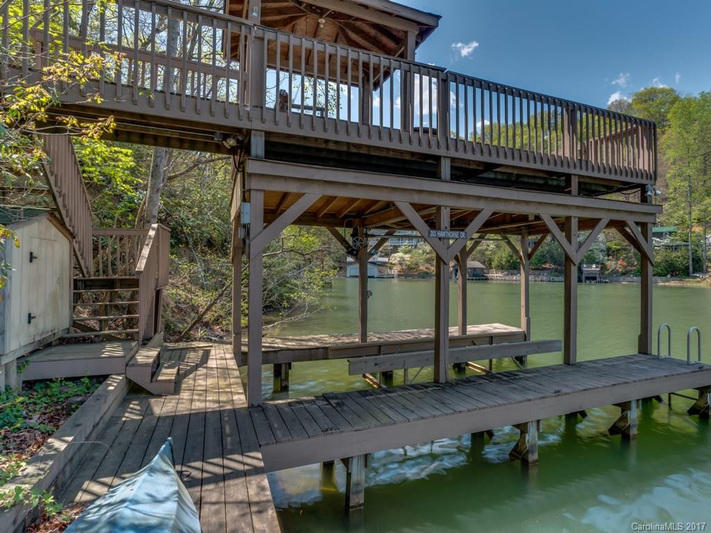 203 Hawthorne Drive - Photo 18