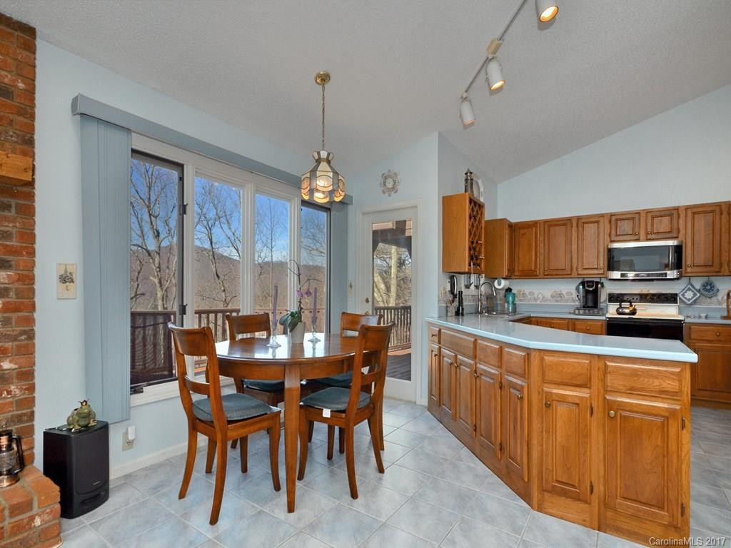 320 Mountain Laurel None - Photo 11