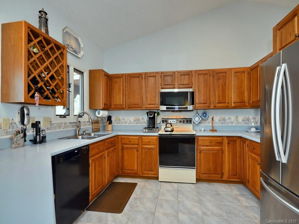 320 Mountain Laurel None - Photo 12