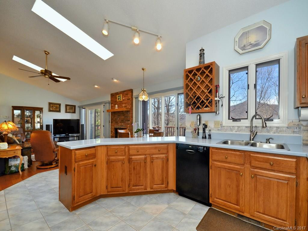 320 Mountain Laurel None - Photo 13