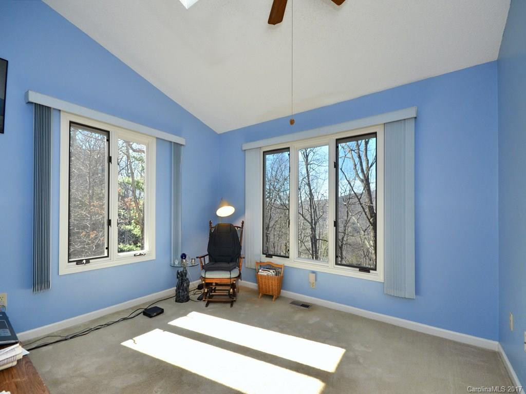 320 Mountain Laurel None - Photo 15