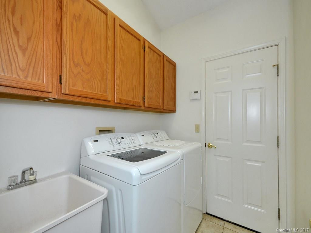 320 Mountain Laurel None - Photo 16