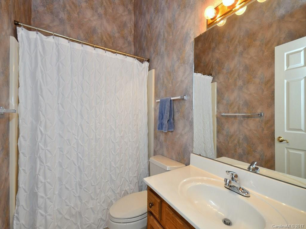 320 Mountain Laurel None - Photo 17