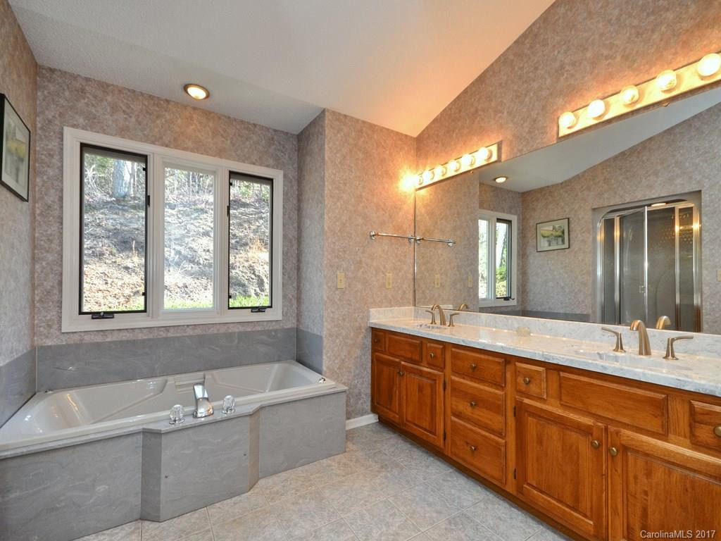 320 Mountain Laurel None - Photo 19