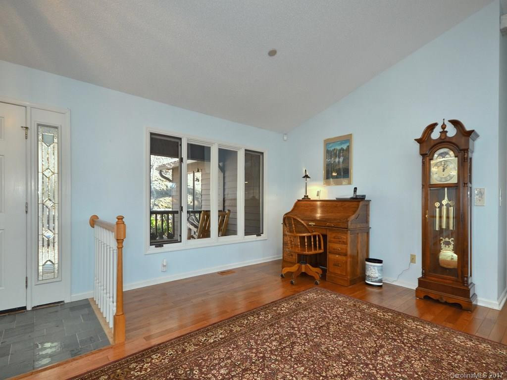 320 Mountain Laurel None - Photo 8