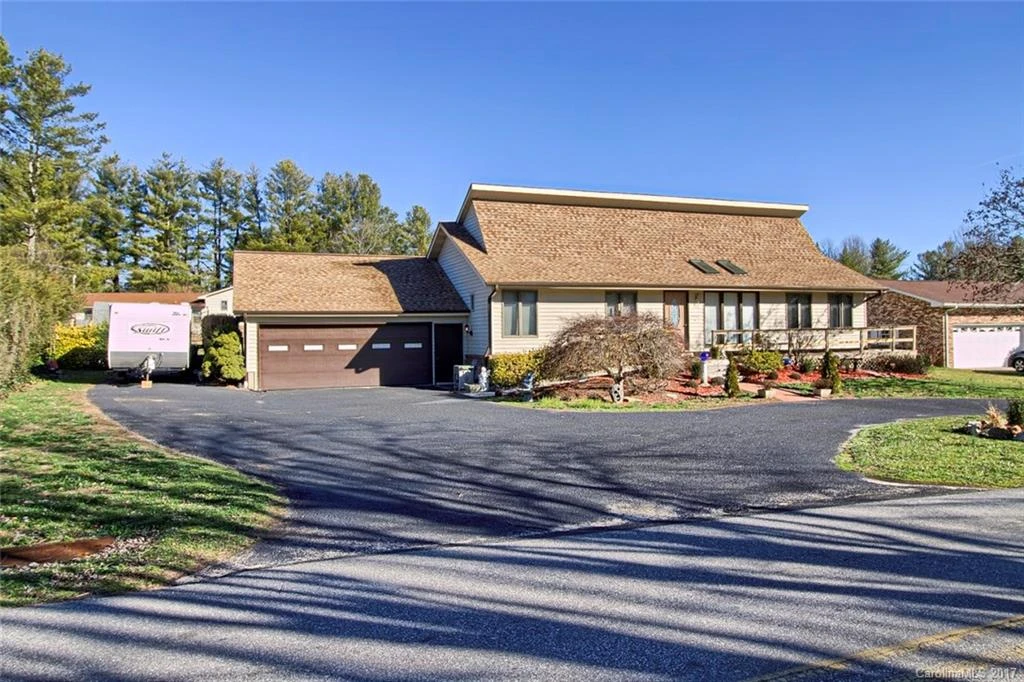 708 Shadywood Lane