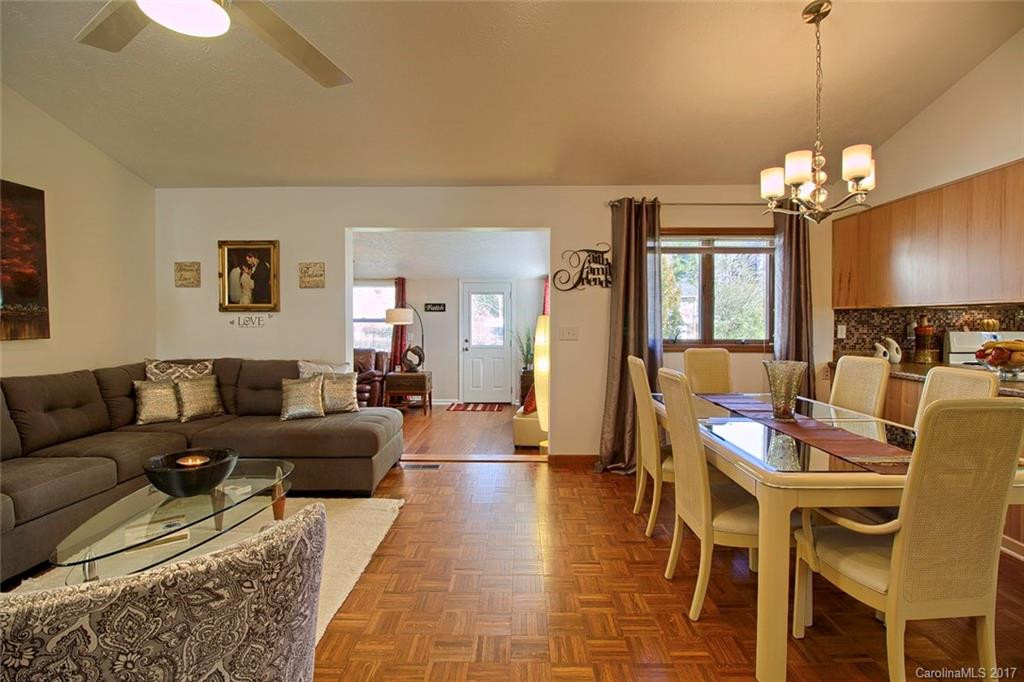 708 Shadywood Lane - Photo 3