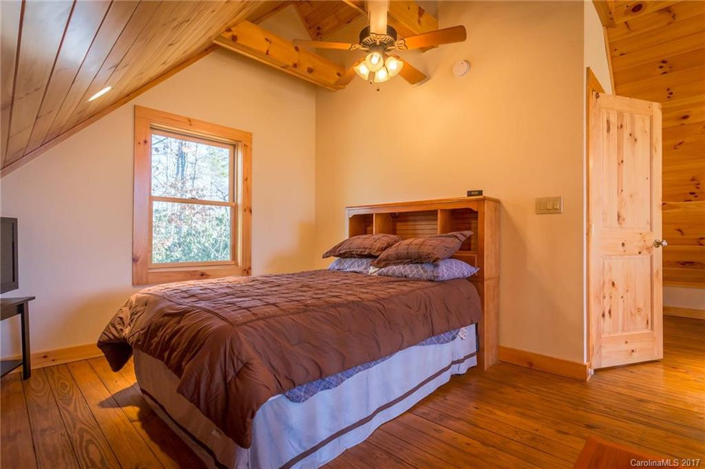 8053 Leafy Way - Photo 17