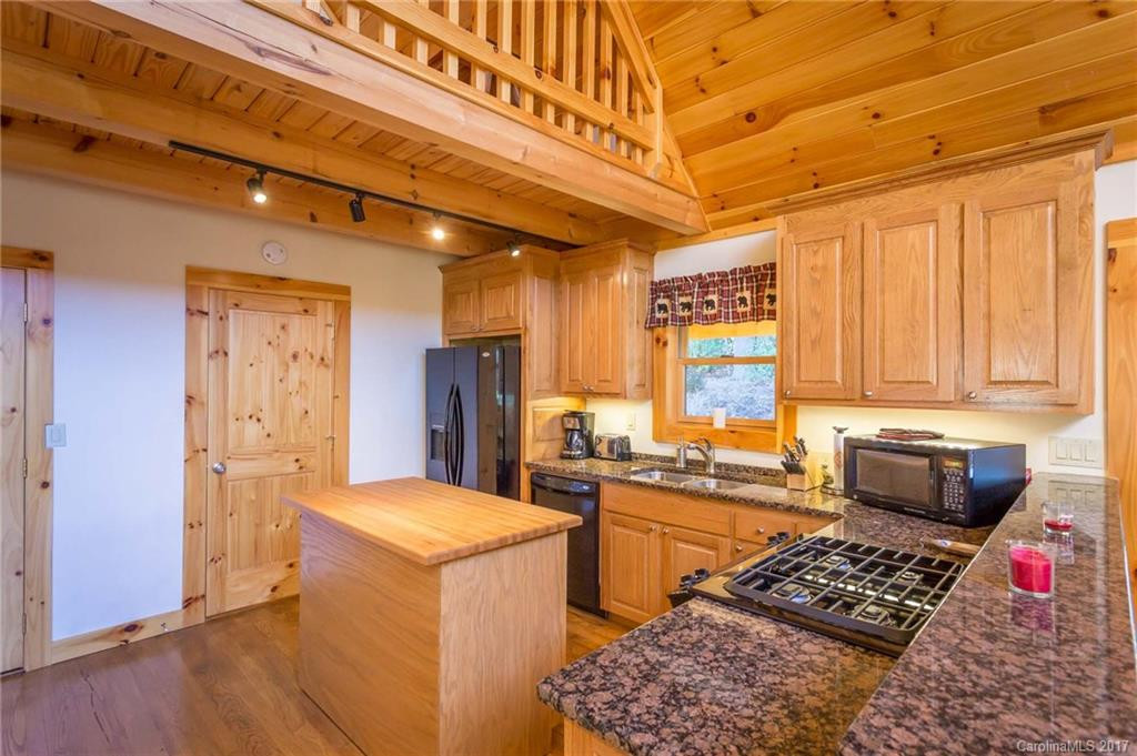 8053 Leafy Way - Photo 10