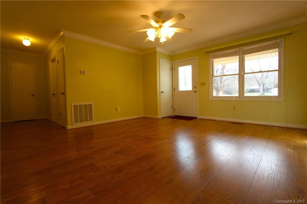 62 Resada Drive - Photo 2