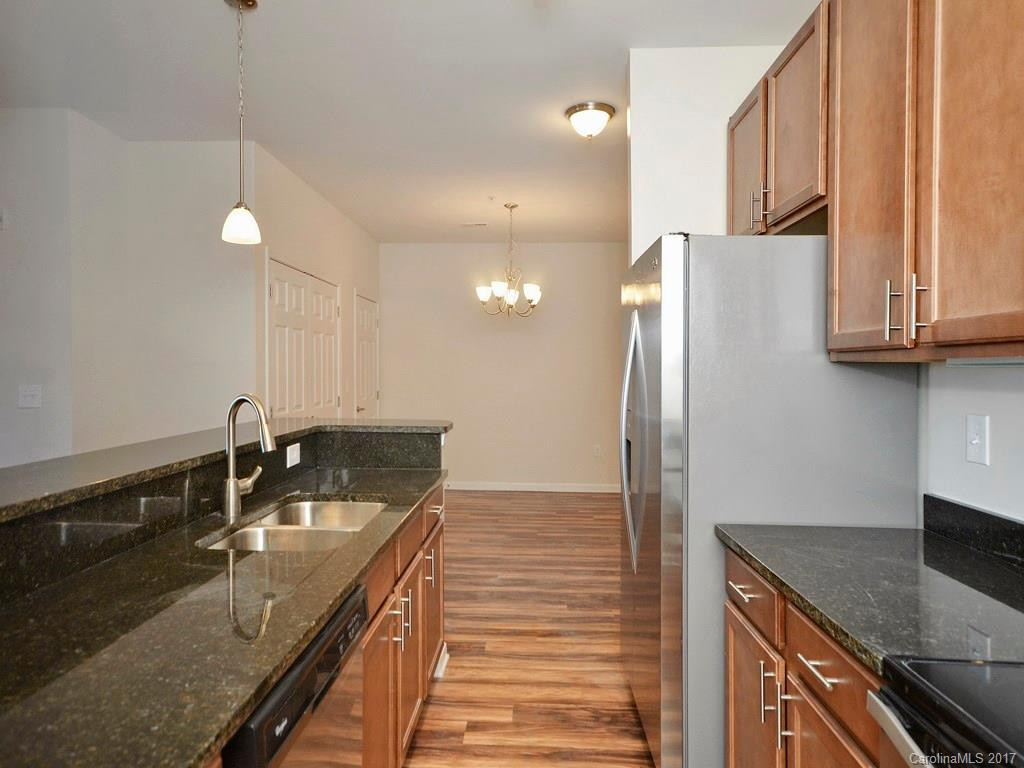 142 Brickton Village Circle #206 - Photo 6