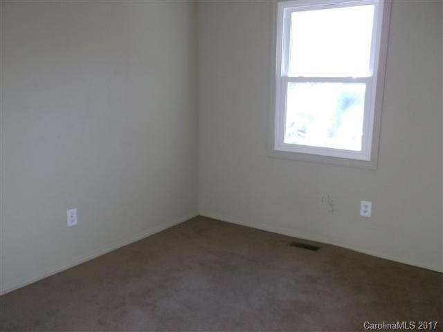121 Astrid Lane - Photo 3