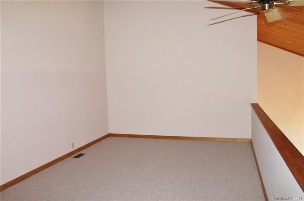1621 Pinnacle Parkway - Photo 13