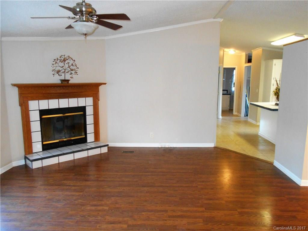 221 Rolling Oaks Drive - Photo 2