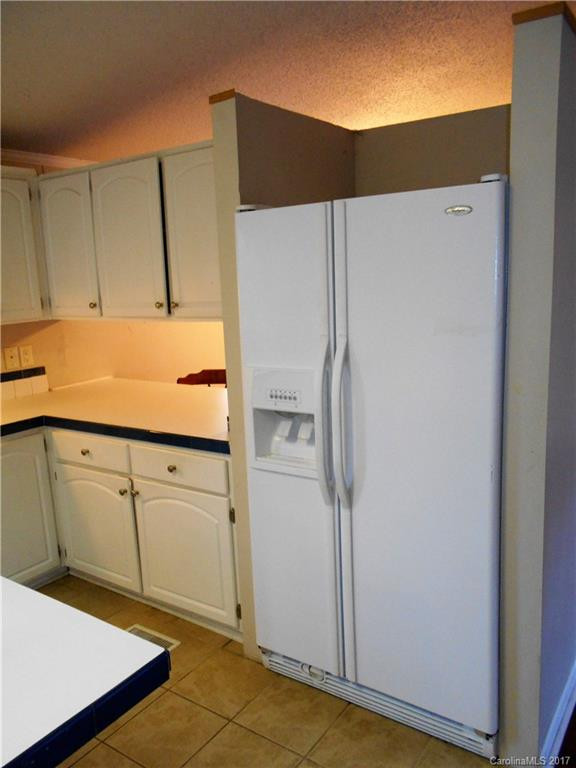 221 Rolling Oaks Drive - Photo 6