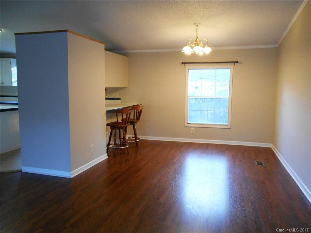 221 Rolling Oaks Drive - Photo 9