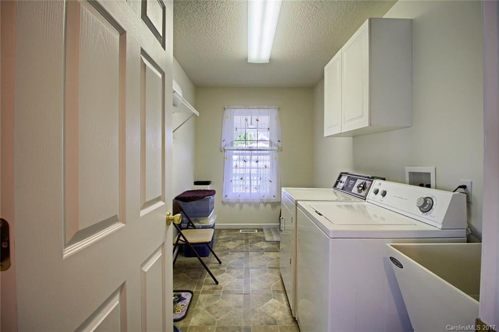 29 Cathy Court - Photo 19
