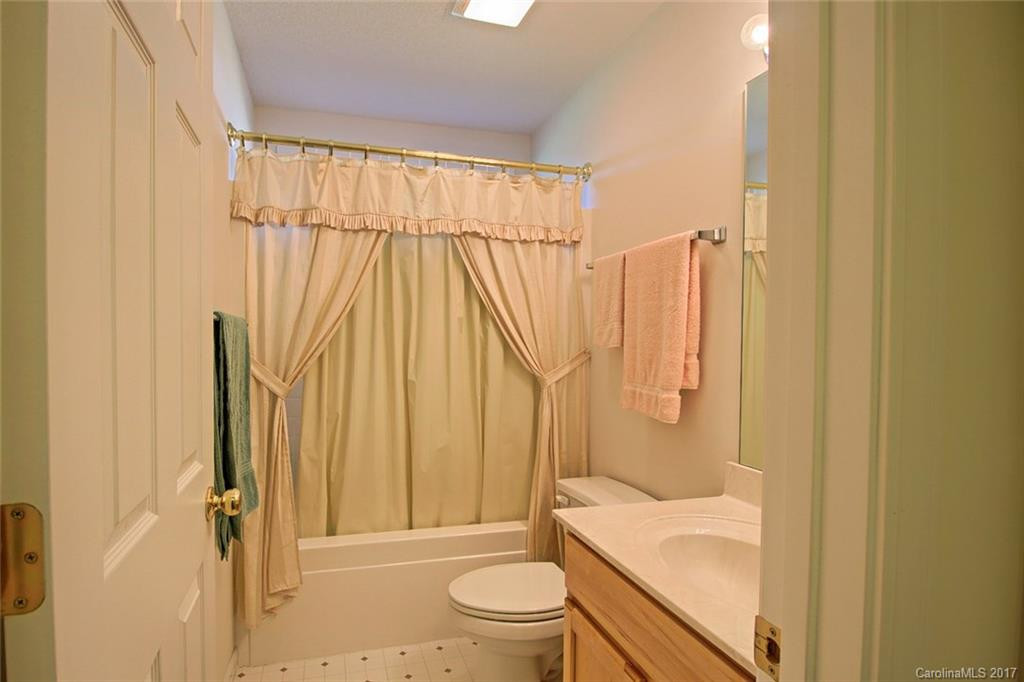 29 Cathy Court - Photo 10
