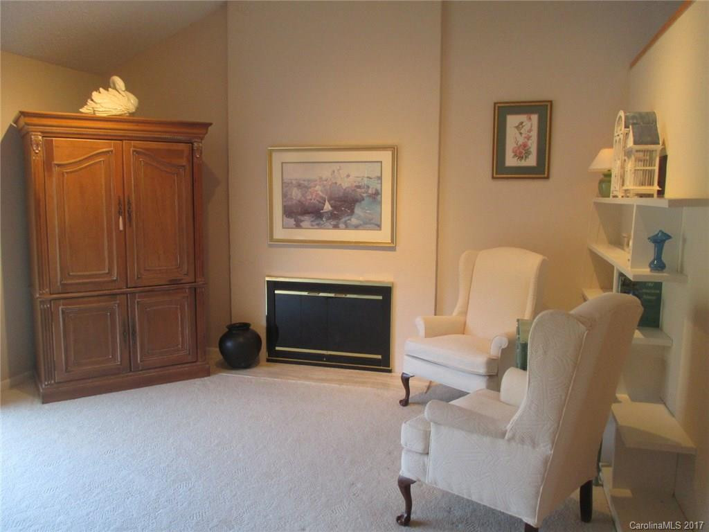 18 La Vista Drive #18 - Photo 3