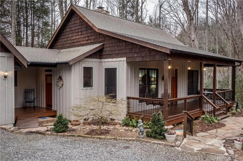 51 South Hill Drive