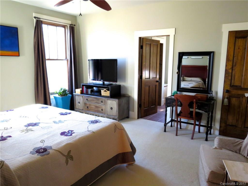 51 South Hill Drive - Photo 13